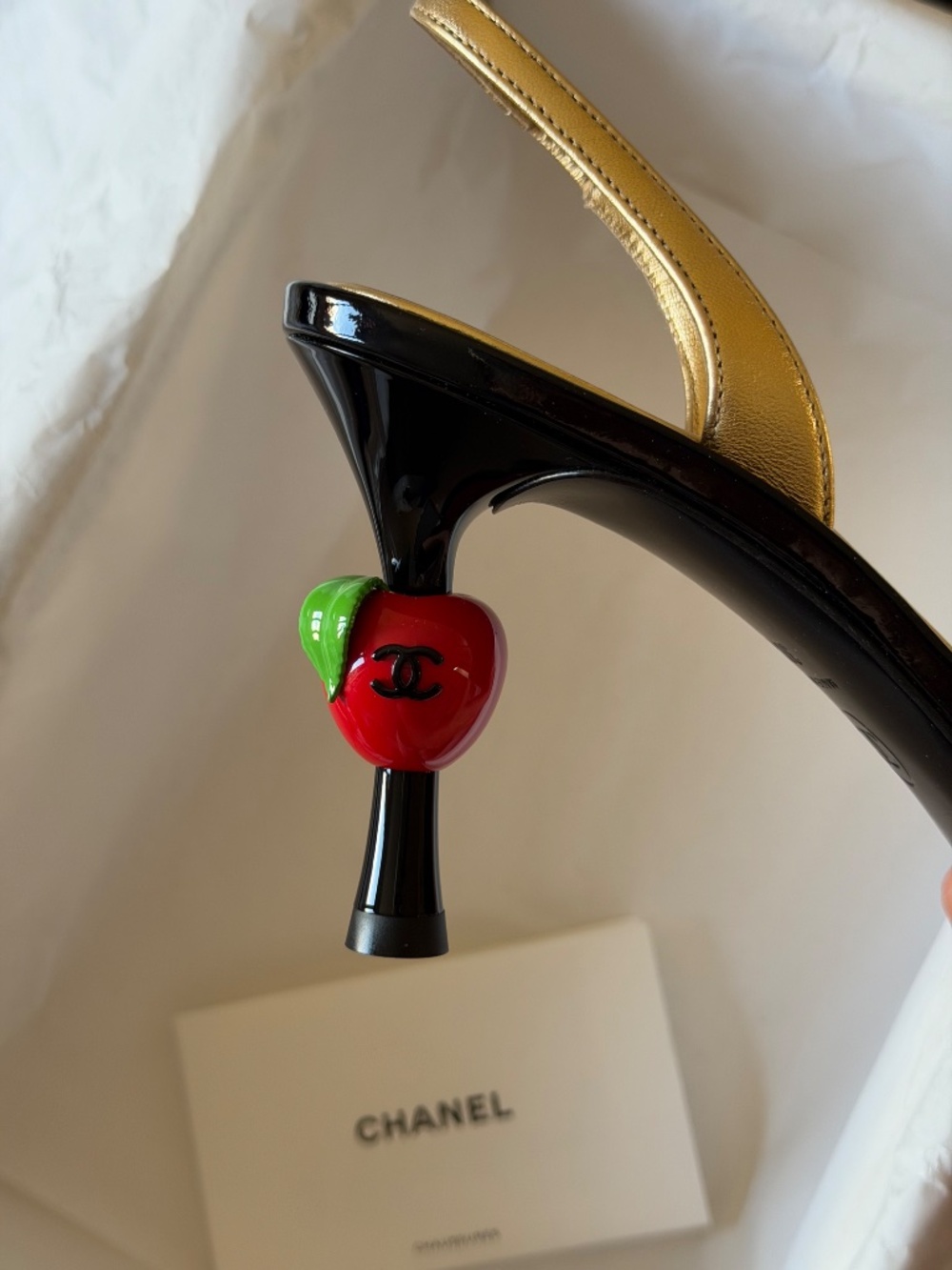 Chanel Apple heel shoes - Picture 3 of 5